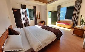 Silk Route Lingtam Resort